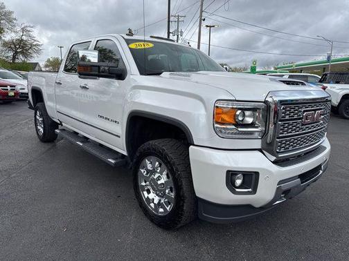White Frost Tricoat 2018 GMC Sierra 2500 Denali