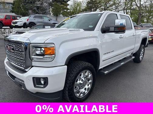 White Frost Tricoat 2018 GMC Sierra 2500 Denali