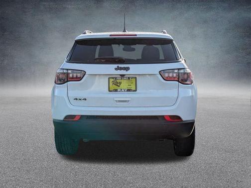 Bright White Clearcoat 2026 Jeep Compass Latitude