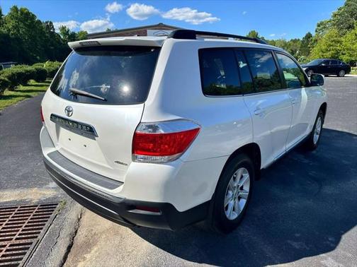 2012 Toyota Highlander SE