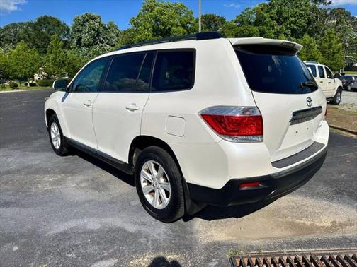 2012 Toyota Highlander SE
