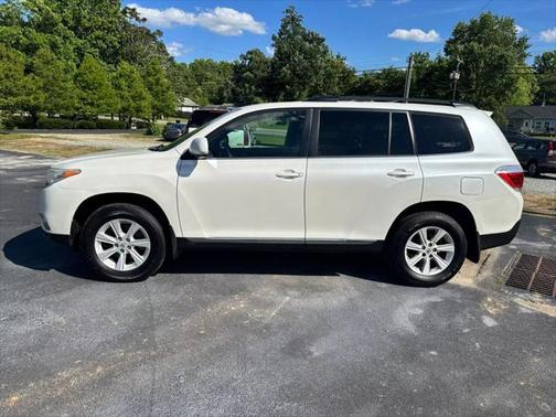 2012 Toyota Highlander SE