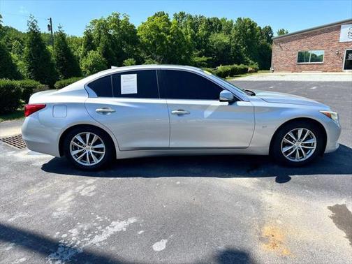 2014 INFINITI Q50 Premium