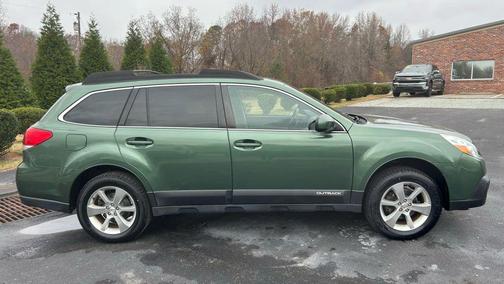 2013 Subaru Outback 2.5i Limited