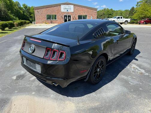 2014 Ford Mustang V6