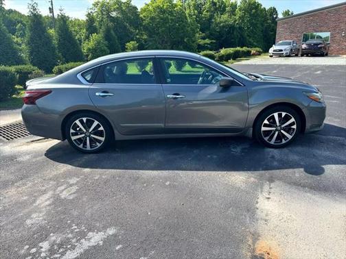 2017 Nissan Altima 2.5 SR