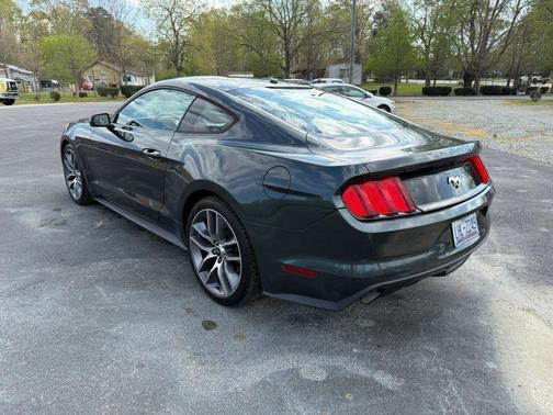 2016 Ford Mustang EcoBoost Premium