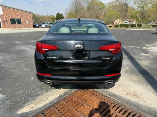 Ebony Black 2012 Kia Optima EX