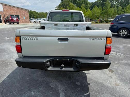 2004 Toyota Tacoma Base