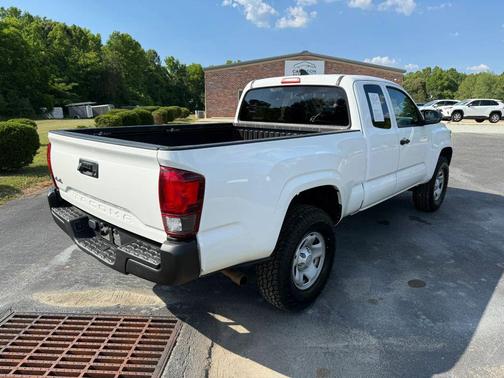 2019 Toyota Tacoma SR