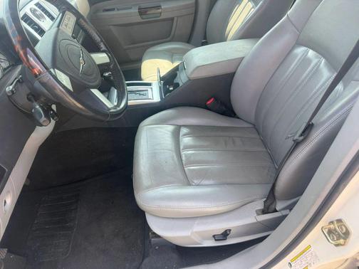 2006 Chrysler 300C Base