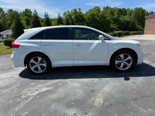 2010 Toyota Venza Base