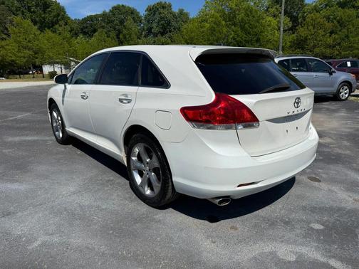2010 Toyota Venza Base