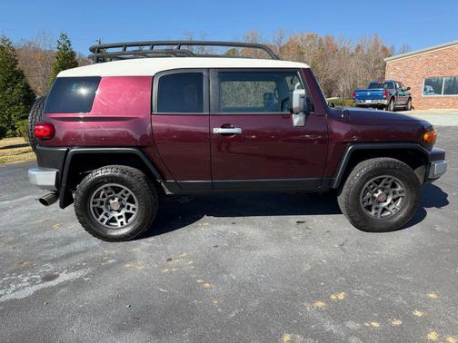 2007 Toyota FJ Cruiser Base