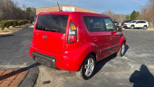 2010 Kia Soul +