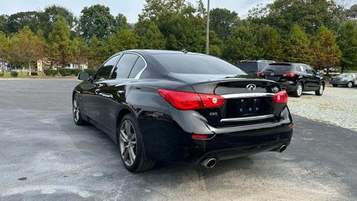 2015 INFINITI Q50 Premium