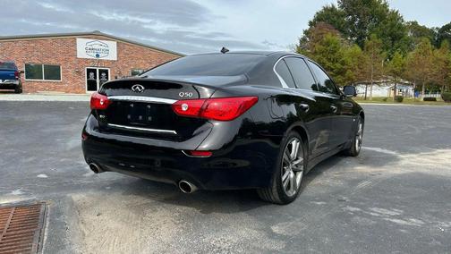 2015 INFINITI Q50 Premium