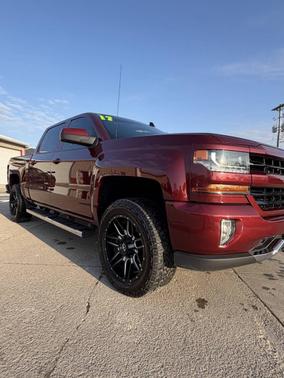2017 Chevrolet Silverado 1500 2LT
