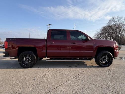 2017 Chevrolet Silverado 1500 2LT