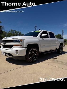 Summit White 2018 Chevrolet Silverado 1500 2LT