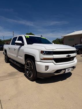 Summit White 2018 Chevrolet Silverado 1500 2LT