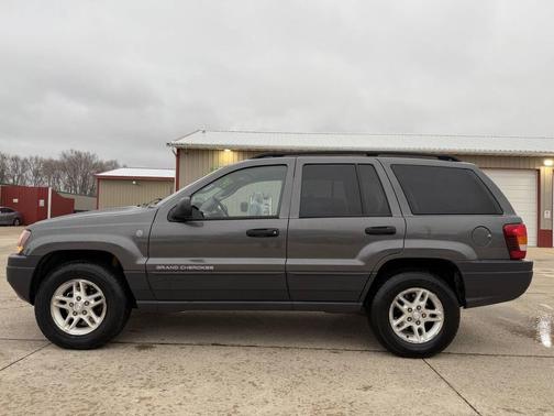 2004 Jeep Grand Cherokee Laredo