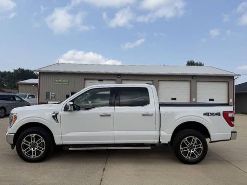 Oxford White 2021 Ford F-150 Lariat