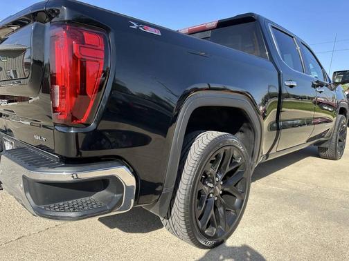 Onyx Black 2019 GMC Sierra 1500 SLT