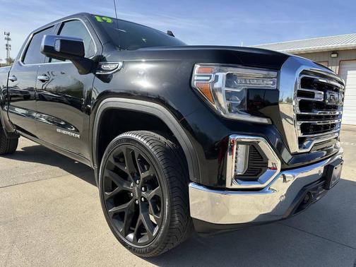 Onyx Black 2019 GMC Sierra 1500 SLT