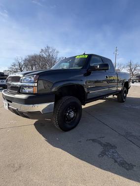 2004 Chevrolet Silverado 2500 LT H/D Extended Cab