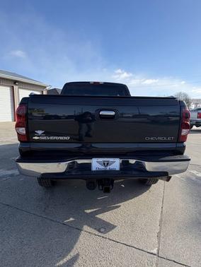 2004 Chevrolet Silverado 2500 LT H/D Extended Cab
