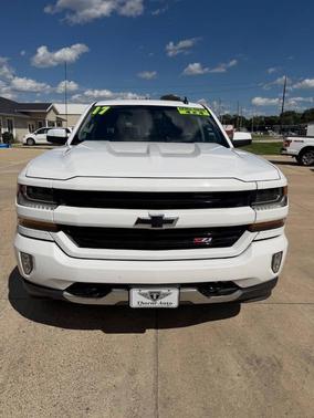 Summit White 2017 Chevrolet Silverado 1500 2LT
