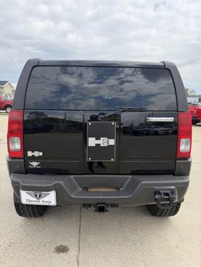 Black 2006 Hummer H3 Base