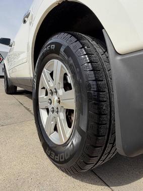 White 2012 Chevrolet Traverse LT