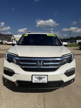 White Diamond Pearl 2016 Honda Pilot EX