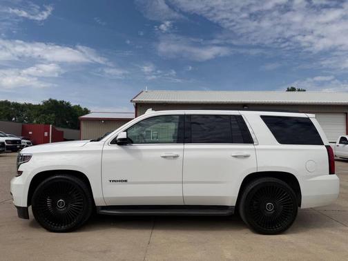 Summit White 2017 Chevrolet Tahoe LT