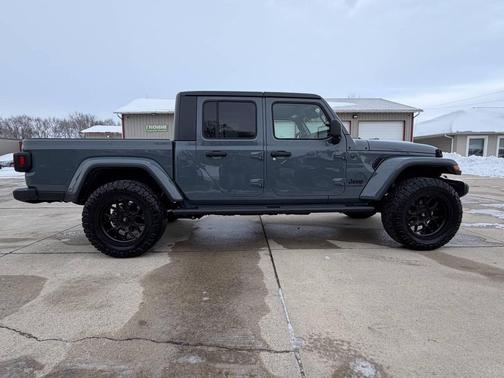 2024 Jeep Gladiator Sport S