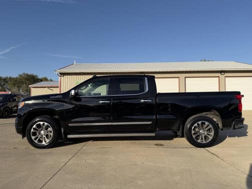2022 Chevrolet Silverado 1500 High Country