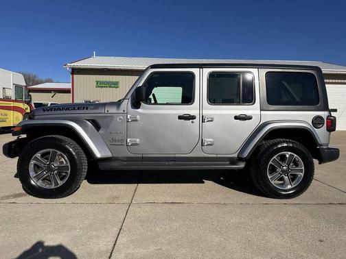2020 Jeep Wrangler Unlimited Sahara