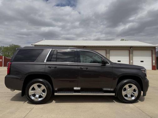 Gray 2017 Chevrolet Tahoe LT