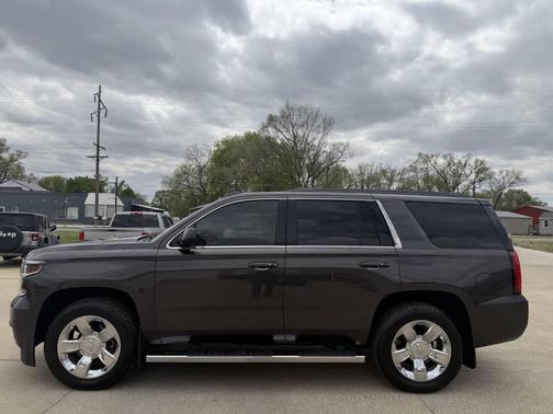 Gray 2017 Chevrolet Tahoe LT
