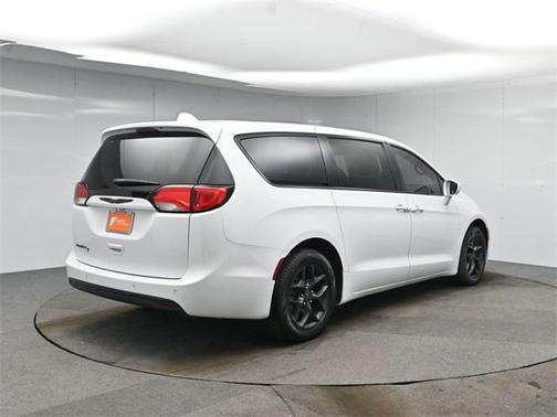 2020 Chrysler Pacifica Touring