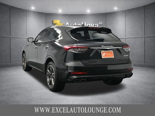 Nero Ribelle Metallic 2023 Maserati Levante Modena