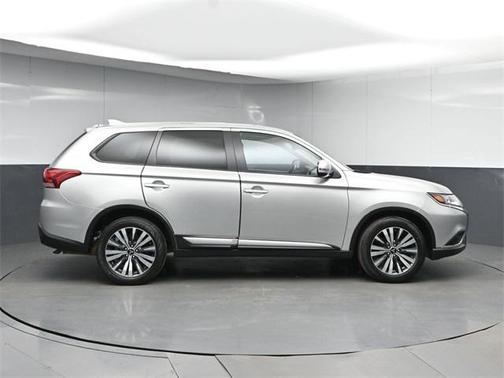 2020 Mitsubishi Outlander SEL
