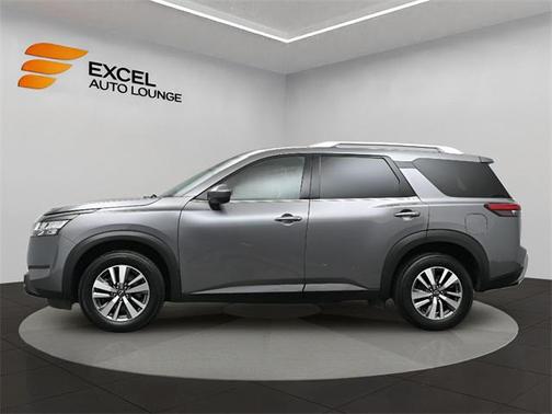2022 Nissan Pathfinder SL 4WD