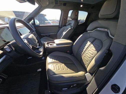 2023 Rivian R1T Adventure