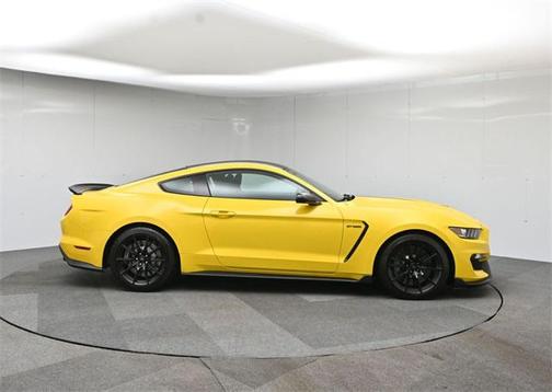 2018 Ford Shelby GT350 Base
