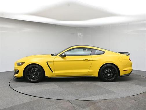 2018 Ford Shelby GT350 Base