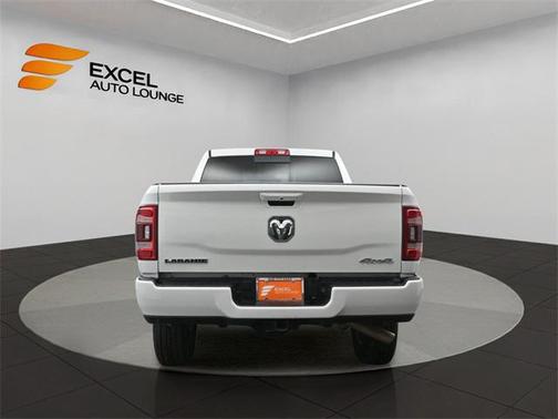 2024 RAM 2500 Laramie Crew Cab 4x4 6'4' Box