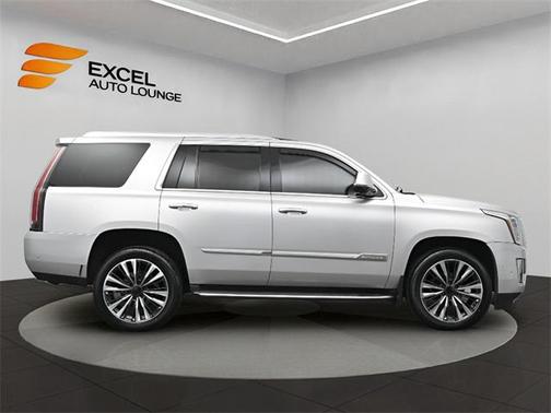 2018 Cadillac Escalade Luxury